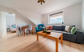 Zentrale Wohlfuehlwohnung - Ideal Fuer Ihren Urlaub Oder Die Geschaeftsreise